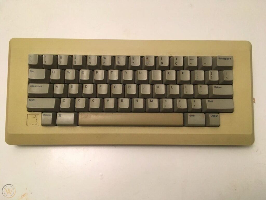 Apple Macintosh Keyboard