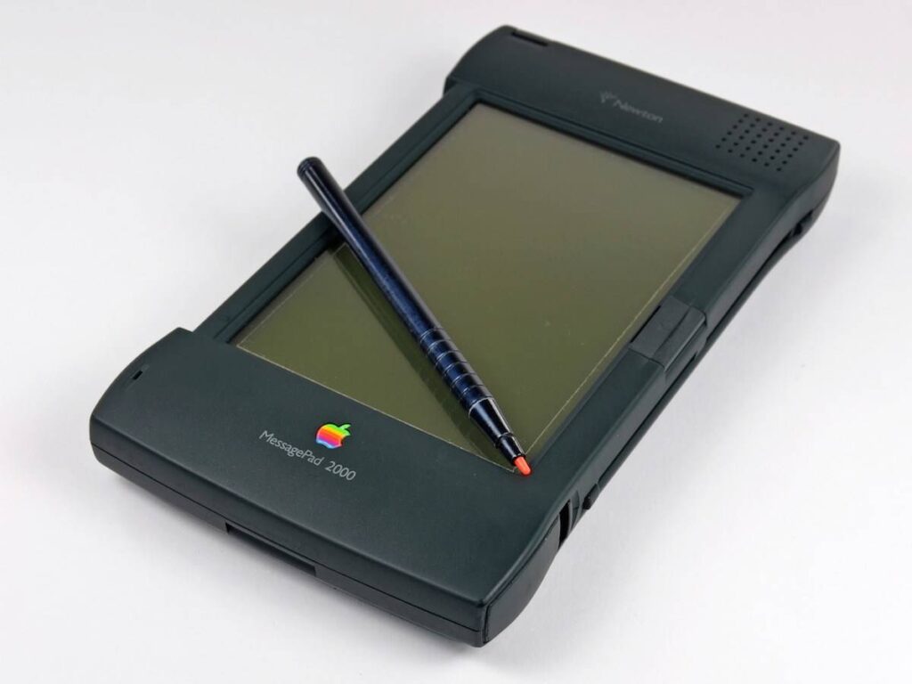 Newton MessagePad 2000